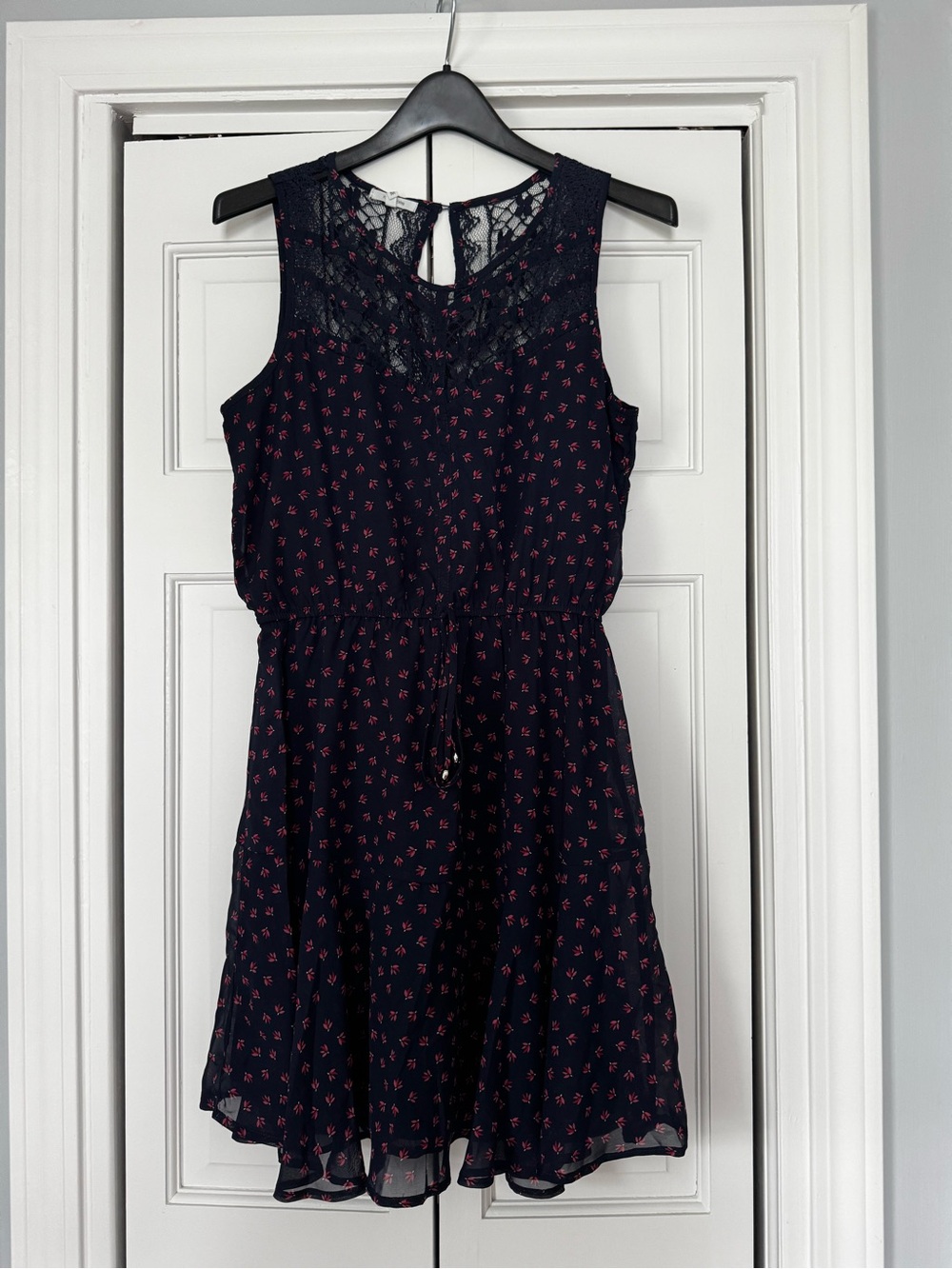 Sleeveless Summer Dress with Pink Print